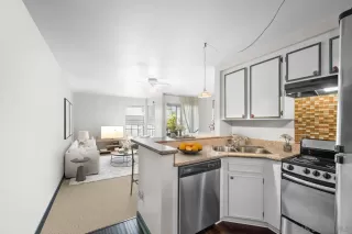 Photo #6: 240007048 Listing