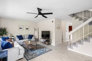 Photo #4: 240007070 Listing