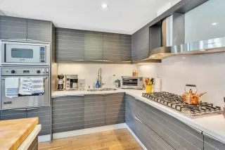 Photo #3: 240007073 Listing