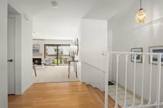 Photo #6: 240007074 Listing