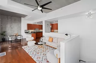 Photo #3: 240007092 Listing