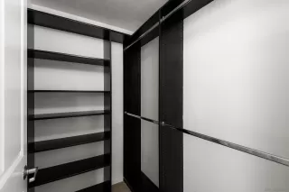 Photo #6: 240007125 Listing