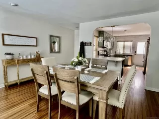 Photo #4: 240007131 Listing