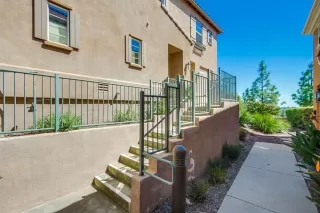 Photo #4: 240007133 Listing