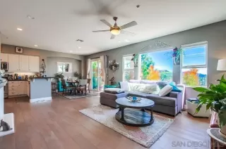 Photo #6: 240007133 Listing