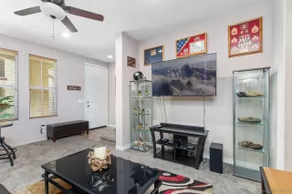 Photo #2: 240007160 Listing 