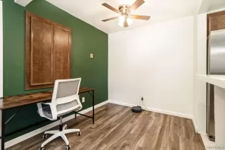 Photo #5: 240007180 Listing