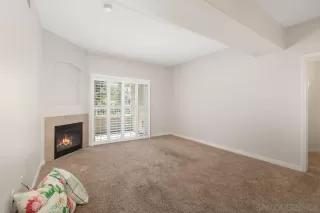 Photo #2: 240007185 Listing