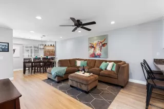 Photo #4: 240007199 Listing 