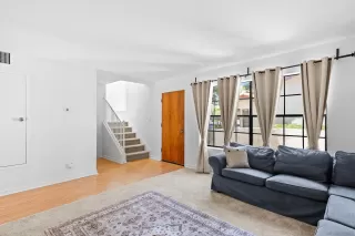 Photo #3: 240007249 Listing 