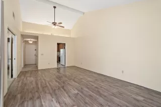 Photo #6: 240007264 Listing