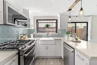 Photo #4: 240007265 Listing