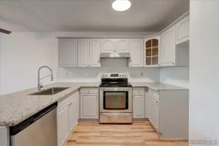 Photo #5: 240007274 Listing