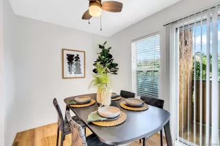 Photo #4: 240007318 Listing