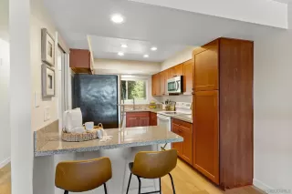 Photo #6: 240007320 Listing 