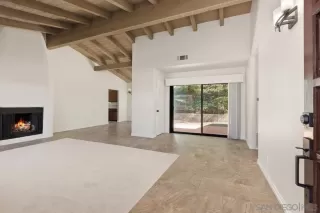 Photo #4: 240007326 Listing