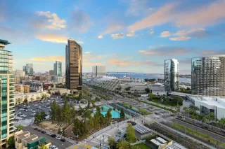 Photo #5: 240007374 Listing