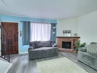 Photo #3: 240007408 Listing