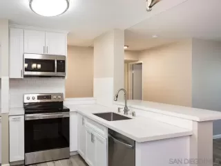 Photo #5: 240007438 Listing