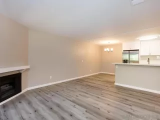 Photo #6: 240007438 Listing