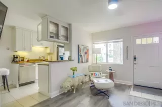 Photo #3: 240007439 Listing