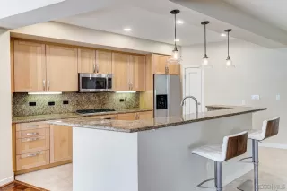 Photo #3: 240007458 Listing 