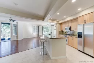 Photo #6: 240007458 Listing 