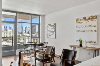 Photo #3: 240007484 Listing