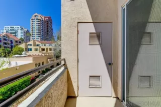 Photo #6: 240007512 Listing