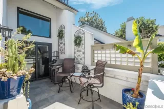 Photo #4: 240007523 Listing