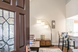 Photo #5: 240007523 Listing