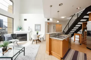 Photo #1: 240007575 Listing