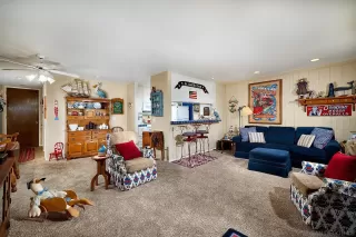 Photo #6: 240007585 Listing 