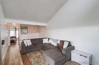 Photo #3: 240007605 Listing 