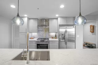 Photo #2: 240007618 Listing