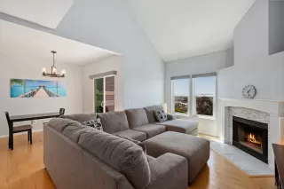 Photo #1: 240007633 Listing