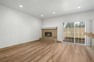 Photo #3: 240007637 Listing