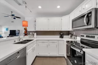 Photo #5: 240007652 Listing