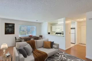 Photo #3: 240007656 Listing