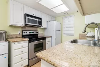 Photo #6: 240007663 Listing