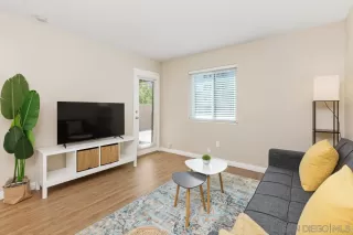 Photo #3: 240007694 Listing