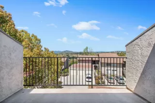 Photo #3: 240007721 Listing