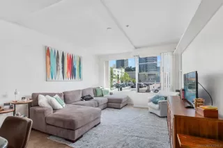 Photo #1: 240007736 Listing