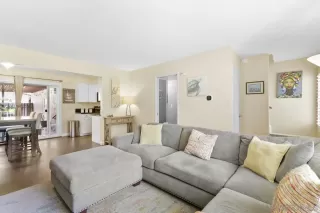 Photo #4: 240007751 Listing 