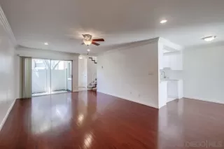 Photo #3: 240007752 Listing