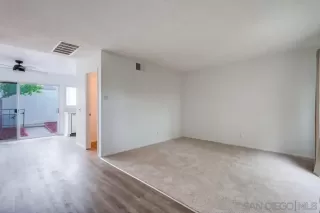 Photo #3: 240007770 Listing