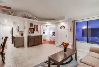 Photo #2: 240007801 Listing 