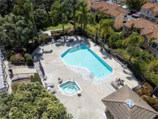 Photo #2: 240007827 Listing