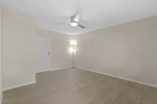 Photo #6: 240007836 Listing