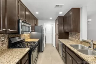 Photo #4: 240007838 Listing 